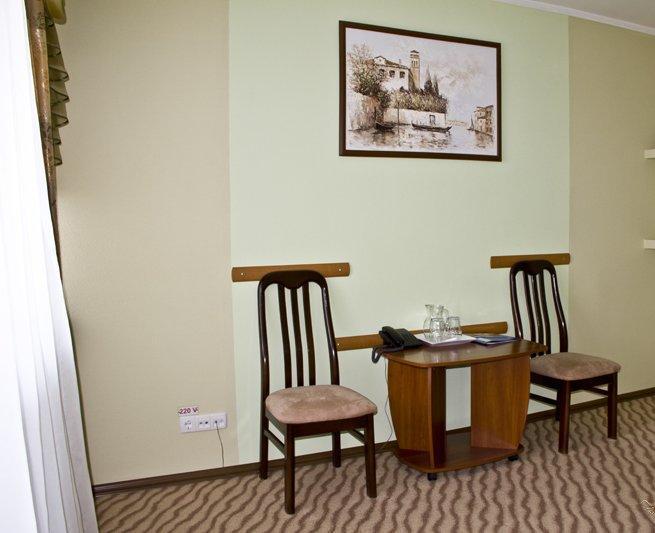Rassvet Hotel Dnepropetrovsk Exterior foto